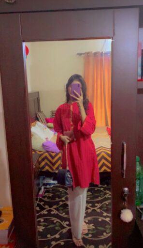 asian girl mirror dp