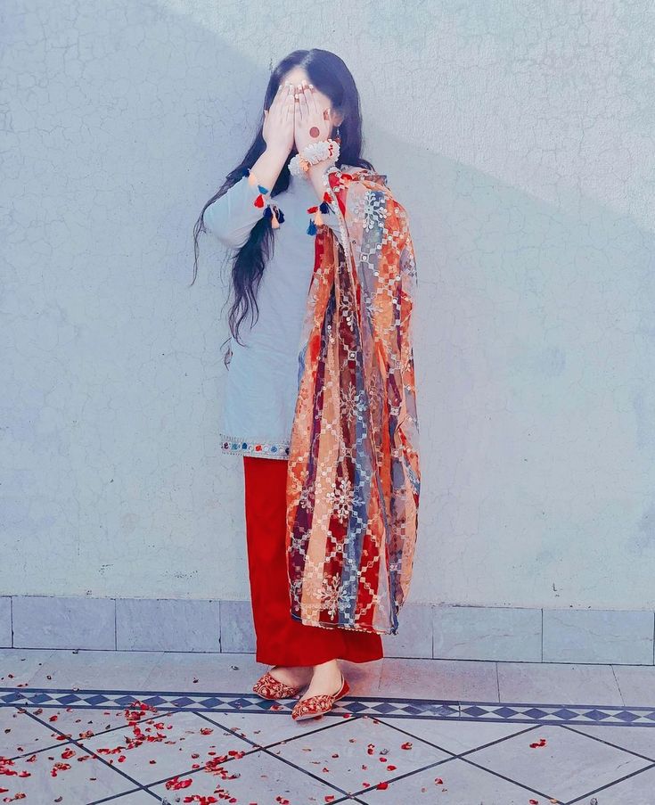 girl in glass building,attitude dp for girls