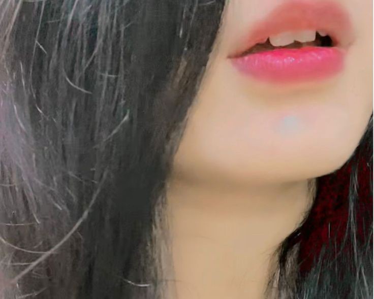 girl in glass building,attitude dp for girls