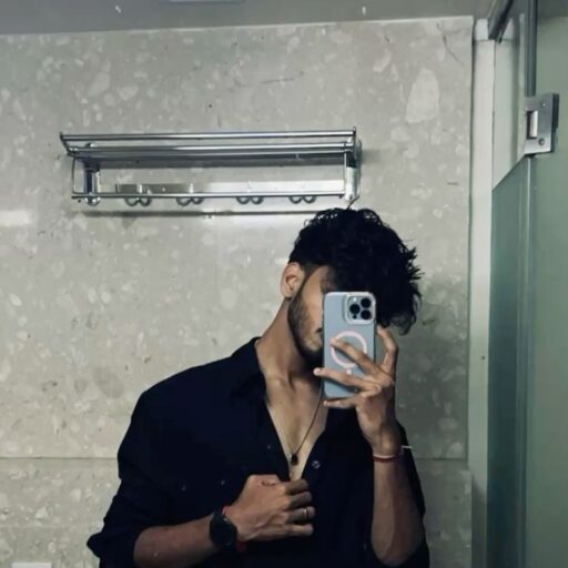 boys iphone selfie in attitude dp for boys