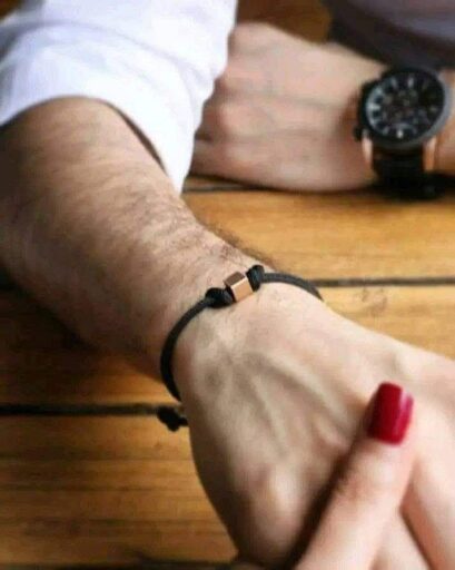 girl and boy hand dp for lovers
