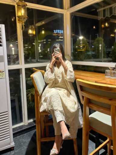 girl in restaurant dp pfp for social media ()